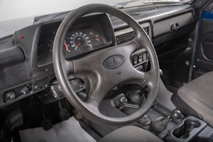 Внедорожник ВАЗ (LADA) 4x4 (Нива) 2010 года, 399000 рублей, Томск