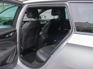 Универсал Opel Insignia 2020 года, 2169000 рублей, Санкт-Петербург