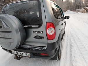 Внедорожник Chevrolet Niva 2010 года, 515000 рублей, Зеленогорск