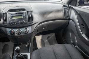 Седан Hyundai Elantra 2008 года, 729000 рублей, Барнаул