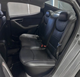 Седан Hyundai Avante 2011 года, 997000 рублей, Красноярск