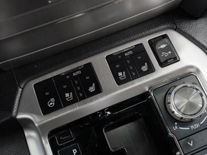 Внедорожник Toyota Land Cruiser 2017 года, 7099000 рублей, Тюмень