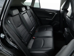 Внедорожник Toyota RAV4 2021 года, 3249050 рублей, Москва