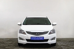 Седан Hyundai Solaris 2016 года, 939000 рублей, Сургут