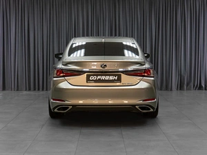 Седан Lexus ES 2020 года, 4029000 рублей, Тюмень