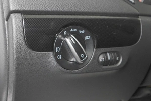 Седан Volkswagen Jetta 2012 года, 999000 рублей, Кемерово