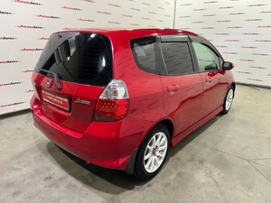 Хетчбэк Honda Jazz 2007 года, 570000 рублей, Красноярск