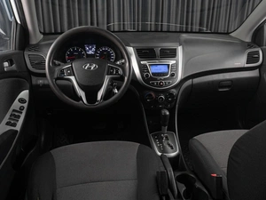Седан Hyundai Solaris 2013 года, 829000 рублей, Тюмень