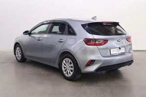 Хэтчбек Kia Ceed 2019 года, 1750000 рублей, Брянск