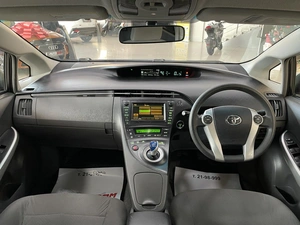 Лифтбек Toyota Prius 2010 года, 937000 рублей, Солонцы