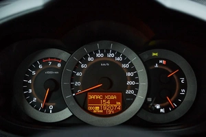 Внедорожник Toyota RAV4 2009 года, 1450000 рублей, Красноярск