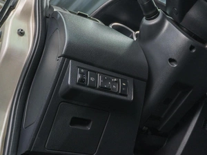 Хетчбэк Nissan Tiida 2010 года, 729000 рублей, Сургут