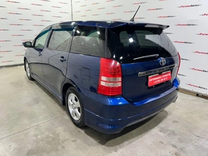 Минивэн Toyota Wish 2005 года, 765000 рублей, Красноярск