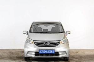 Минивэн Honda Freed 2012 года, 1159000 рублей, Тюмень