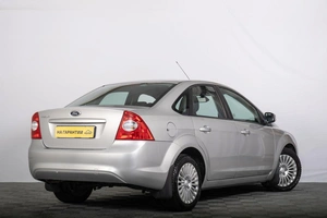 Седан Ford Focus 2011 года, 899000 рублей, Томск