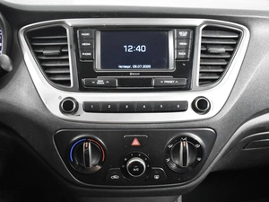 Седан Hyundai Solaris 2018 года, 779900 рублей, Казань