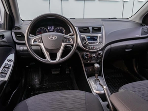 Хетчбэк Hyundai Solaris 2015 года, 960000 рублей, Краснодар