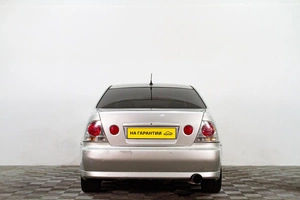 Седан Toyota Altezza 1999 года, 609000 рублей, Сургут