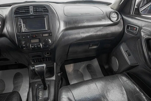 Внедорожник Toyota RAV4 2004 года, 889000 рублей, Барнаул