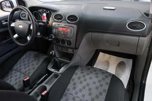 Хетчбэк Ford Focus 2008 года, 349000 рублей, Омск