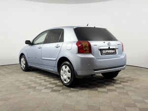 Хетчбэк Toyota Corolla 2005 года, 439900 рублей, Казань