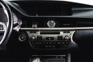 Седан Lexus ES 2017 года, 3119000 рублей, Сургут