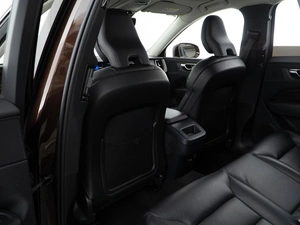 Внедорожник Volvo XC60 2018 года, 3649050 рублей, Москва