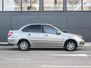 Седан ВАЗ (LADA) Granta 2021 года, 897000 рублей, Кирилловка