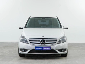 Хетчбэк Mercedes-benz B-класс 2013 года, 1329050 рублей, Москва