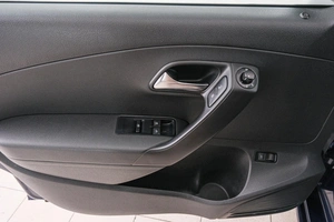Седан Volkswagen Polo 2013 года, 829000 рублей, Красноярск