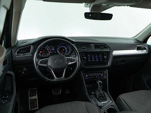 Внедорожник Volkswagen Tiguan 2021 года, 3188888 рублей, Москва