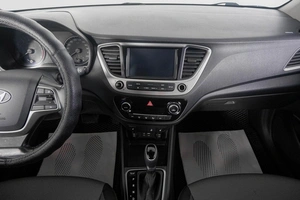 Седан Hyundai Solaris 2018 года, 1499000 рублей, Кемерово