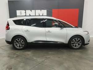 Компактвэн Renault Scenic 2018 года, 1920000 рублей, Курск