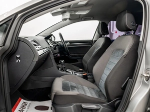 Хетчбэк Volkswagen Golf 2013 года, 1350000 рублей, Красноярск