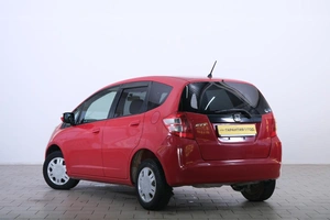 Хетчбэк Honda Fit 2010 года, 699000 рублей, Омск