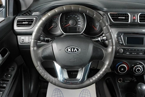 Седан Kia Rio 2012 года, 799000 рублей, Тюмень