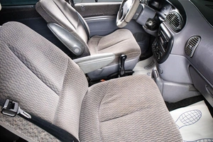 Минивэн Chrysler Voyager 2000 года, 299000 рублей, Сургут