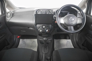 Хетчбэк Nissan Note 2012 года, 909000 рублей, Кемерово