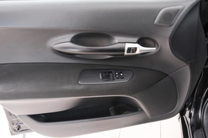 Хетчбэк Toyota Auris 2011 года, 999000 рублей, Красноярск