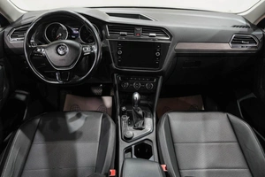 Внедорожник Volkswagen Tiguan 2018 года, 2749000 рублей, Новокузнецк