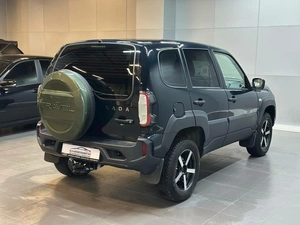 Внедорожник ВАЗ (LADA) Niva Travel 2024 года, 1097000 рублей, Красноярск