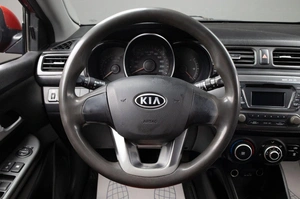 Хетчбэк Kia Rio 2012 года, 539000 рублей, Оренбург