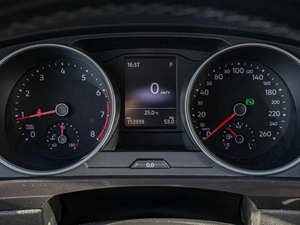 Внедорожник Volkswagen Tiguan 2017 года, 2430000 рублей, Краснодар