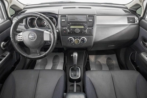 Хетчбэк Nissan Tiida 2008 года, 739000 рублей, Барнаул