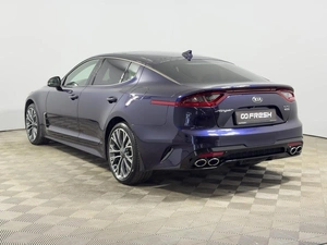Лифтбек Kia Stinger 2018 года, 2612900 рублей, Казань