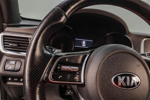 Седан Kia Optima 2019 года, 2349000 рублей, Челябинск