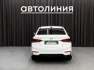 Седан Hyundai Solaris 2018 года, 895000 рублей, Красноярск