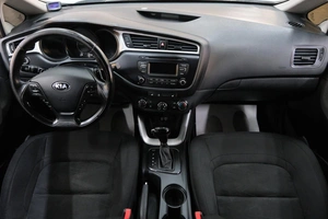 Хетчбэк Kia Ceed 2018 года, 1359000 рублей, Омск