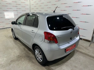Хетчбэк Toyota Vitz 2009 года, 595000 рублей, Красноярск