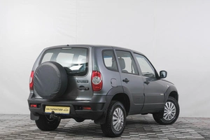 Внедорожник Chevrolet Niva 2017 года, 799000 рублей, Кемерово